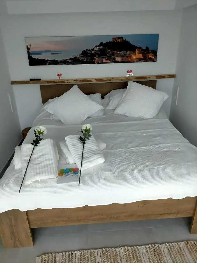 Romantic Modern Apartment Private Swimming Pool 5 Min Walk From Begur Centre 0*,  España
